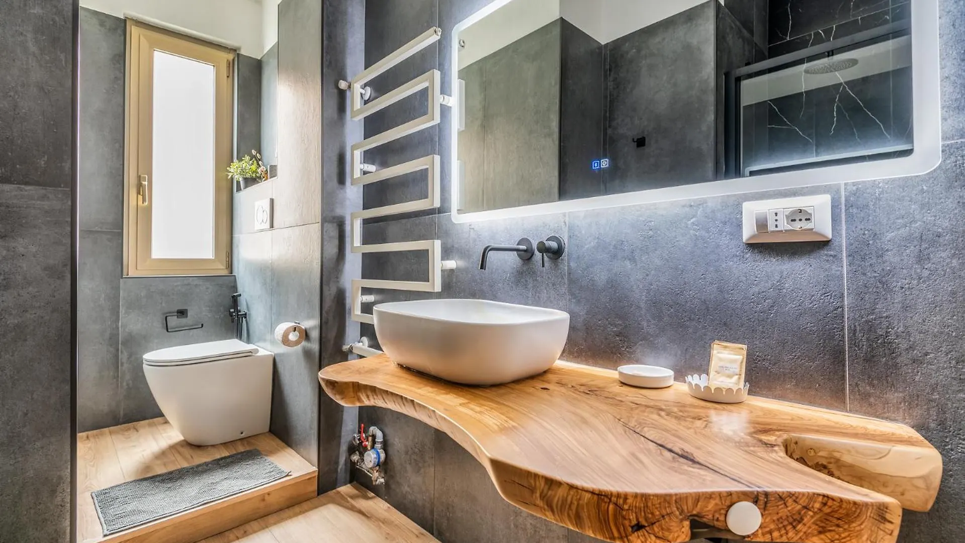 4 Pax Wi-Fi Milano Lorenteggio شقة